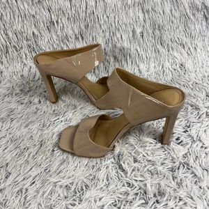 Express Pumps Womans 8 Beige Strappy Slip On Leather Open Toe Heels